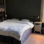 Elegant & Quiet Apartment In Historic House - Prime Location In Oslo West