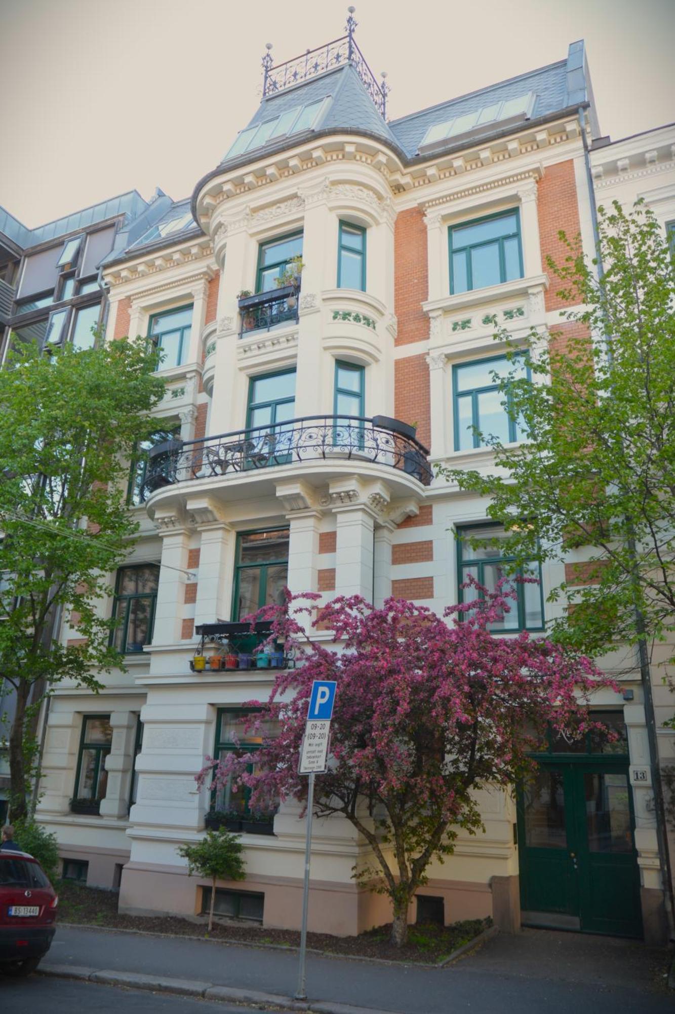 Elegant & Quiet In Historic House - Prime Location In West Apartment
